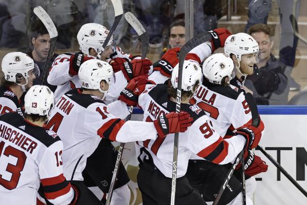 New jersey sale devils score tonight